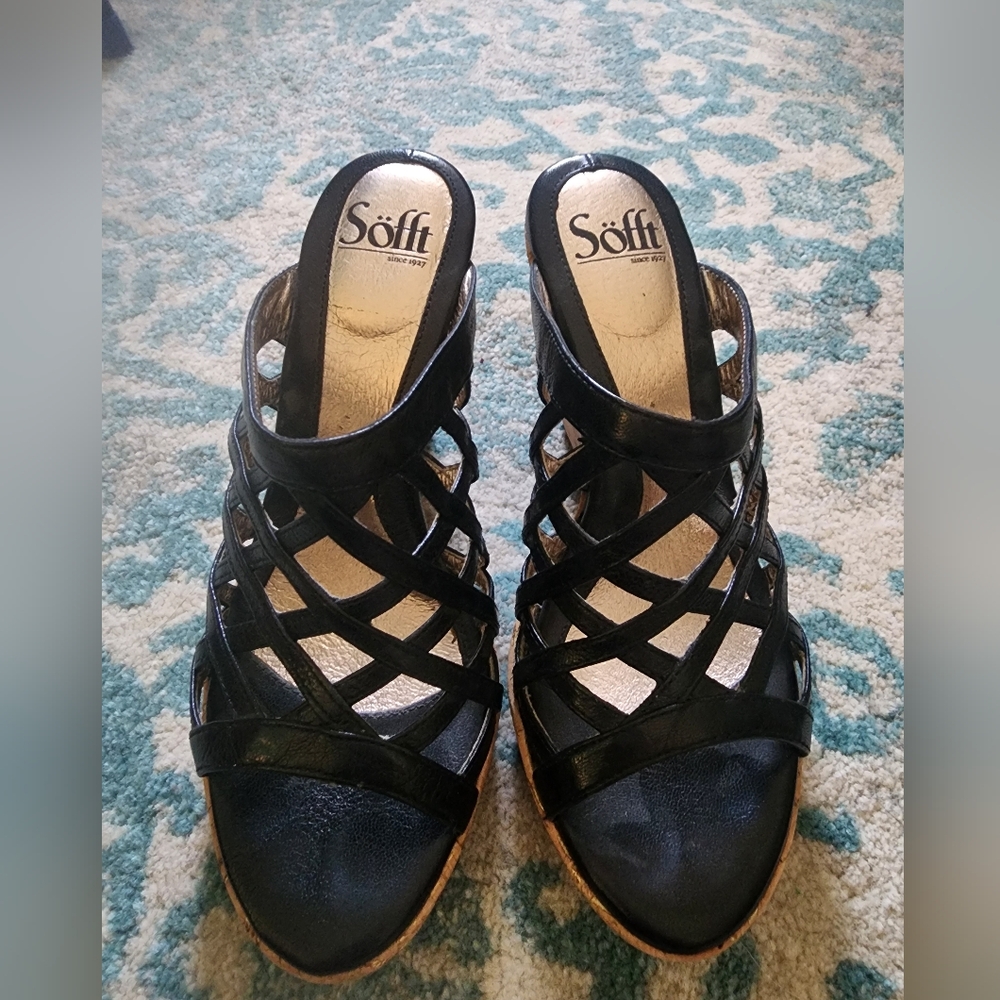 Söfft wedges worn once